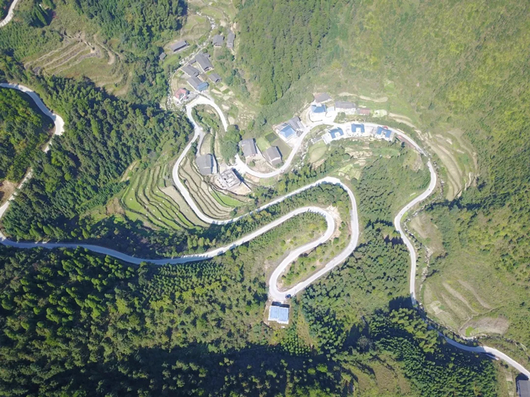 城乡环卫一体化，优米app官网“洪江模式”助力美丽乡村！