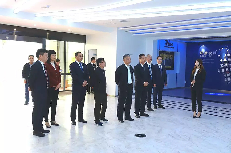 多项技术获肯定！民建中央专职副主席吴晓青一行视察优米app官网